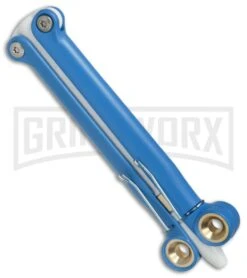 BaliYo By Spyderco Butterfly Pen Flipper Blue/White 9 BaliYo By Spyderco Butterfly Pen Flipper Blue/White -Buck Knives Sales Store BaliYo by Spyderco Butterfly Pen Fisher Space Pen blue white USA Made BHQ 82799 er spine large