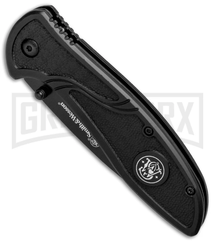 Smith & Wesson 1084310 Black Folding Knife - Tanto Black Serr 2 Smith & Wesson 1084310 Black Folding Knife - Tanto Black Serr - Image 2