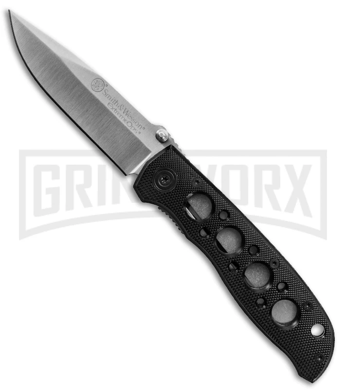 Smith & Wesson Extreme Ops CK105BK Black Folding Knife - Satin Plain 1 Smith & Wesson Extreme Ops CK105BK Black Folding Knife - Satin Plain